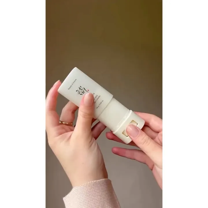 ضدآفتاب استیکی — عکس ۳