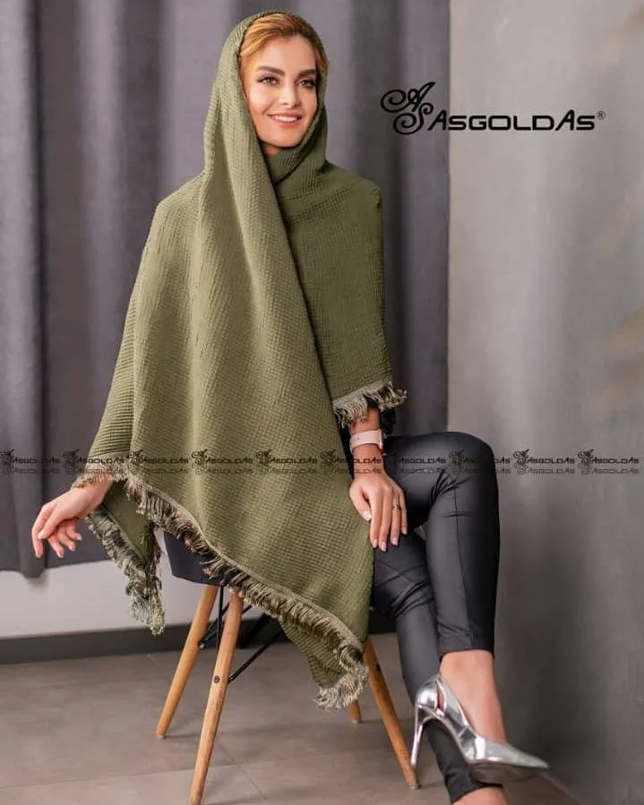 روسری نخی فانتزی پلیسه ریشه‌دار، رنگ سبز زیتونی، قواره‌دار، ریش‌دار