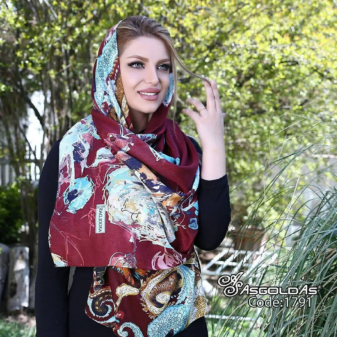 شال، رنگ زرشکی، آبی و کرم، مستطیلی