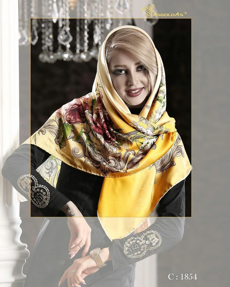 شال، رنگ زرد، قرمز و سبز، جنس گلدار، طرح شال ابریشمی بزرگ، زنانه