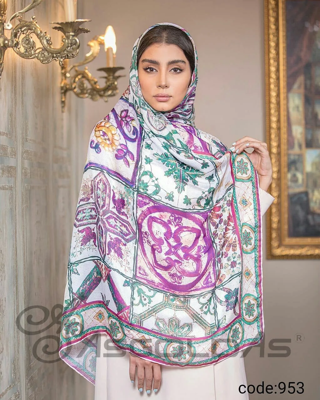 روسری نخی فانتزی ترک قواره ۱۲۰، رنگ سفید، بنفش و سبز، طرح گلدار، مربع، بزرگ
