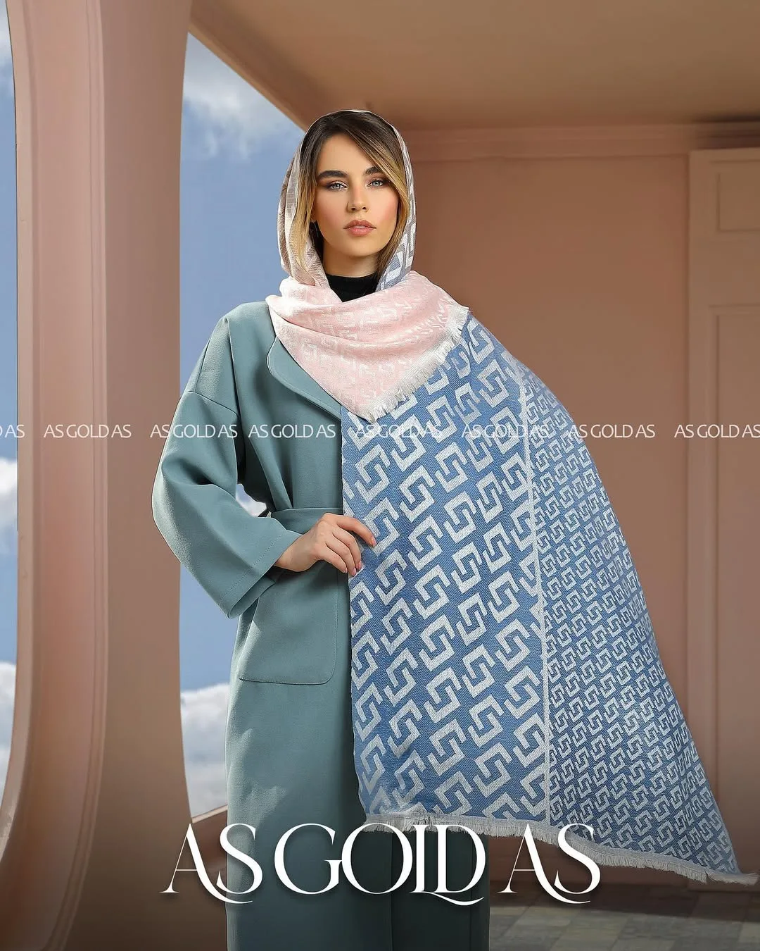 شال موهر، رنگ آبی، صورتی و سفید، طرح هندسی، مستطیلی، با ریشه