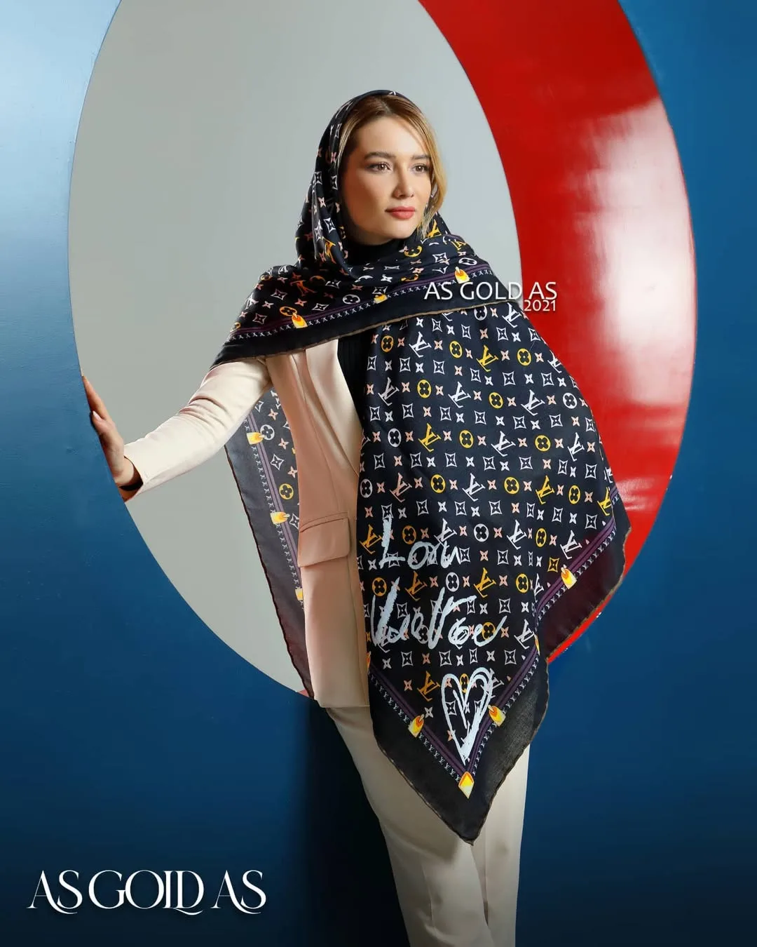 شال سایز ۱۴۰ کد ۳۰۱۴، رنگ مشکی، زرد و سفید، مستطیلی، بزرگ