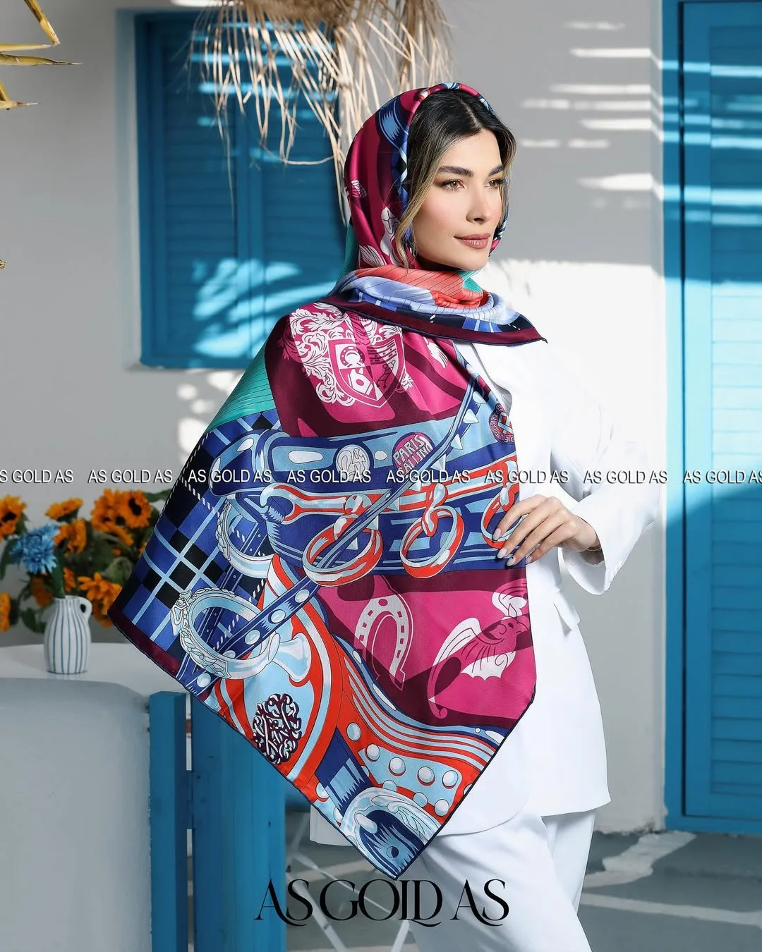 روسری ترک سایز ۱۴۰ کد ۱۰۰۶۲ آسگلداس، رنگ قرمز، آبی و بنفش، جنس ساتن، مربع، بزرگ