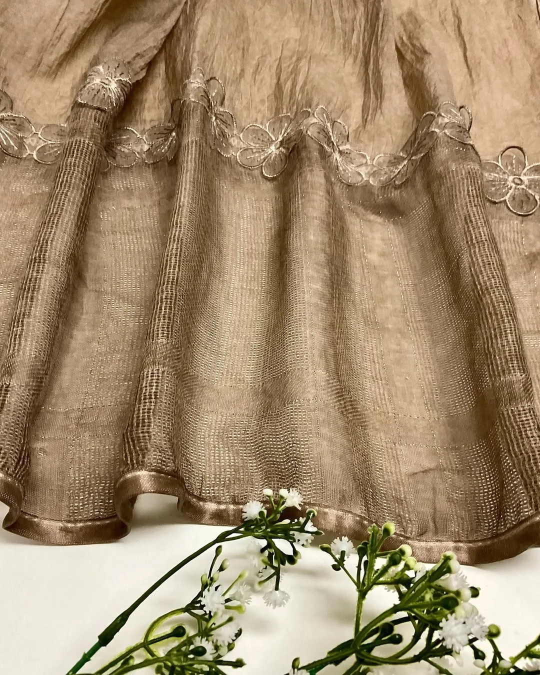 شال چروک دسته‌گل دانتل مجلسی — عکس ۵