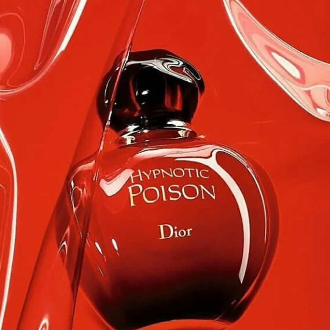 عطر هیپنوتیک پویزن دیور، رنگ قرمز و مشکی، جنس شیشه و فلز، بطری گرد پمپی