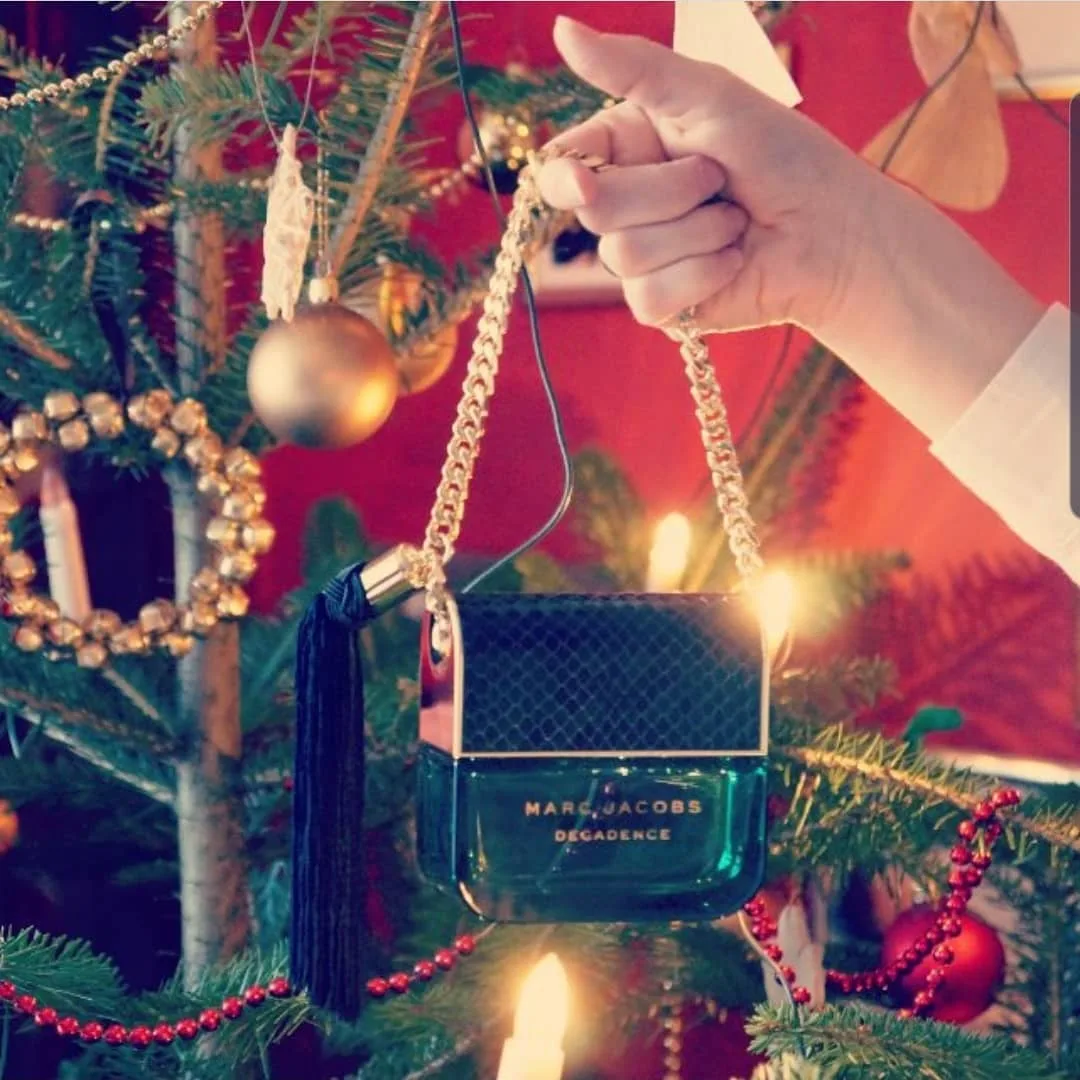 عطر دکادنس — عکس ۲