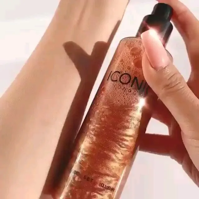 اسپری شیمر بدن ست اند گلو آیکونیک لندن، رنگ برنزی و قهوه‌ای، جنس شیشه و پلاستیک، استوانه‌ای
