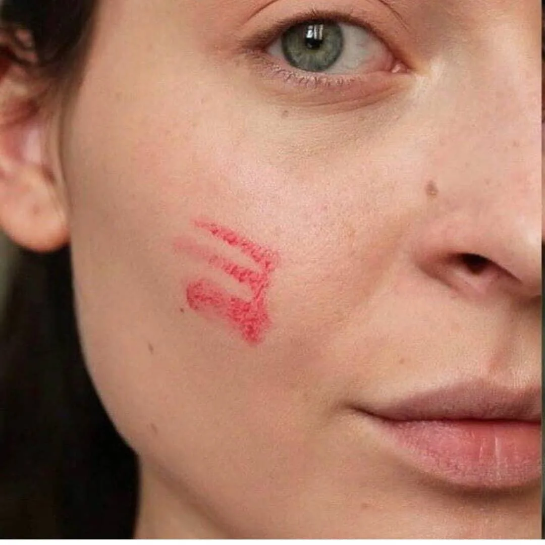 تینت لب و گونه بنه‌تینت — عکس ۴