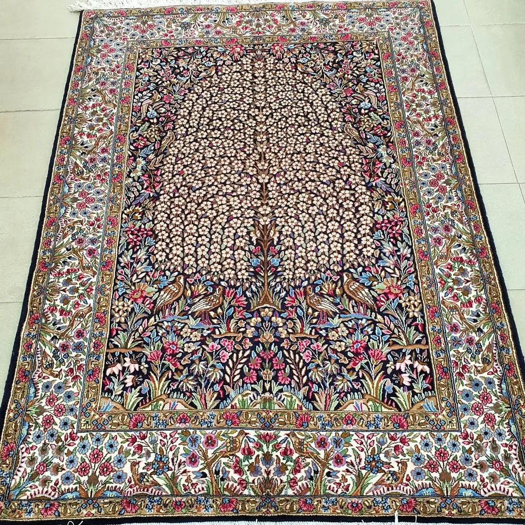 قالیچه سه متری درختی نسترن کرمان