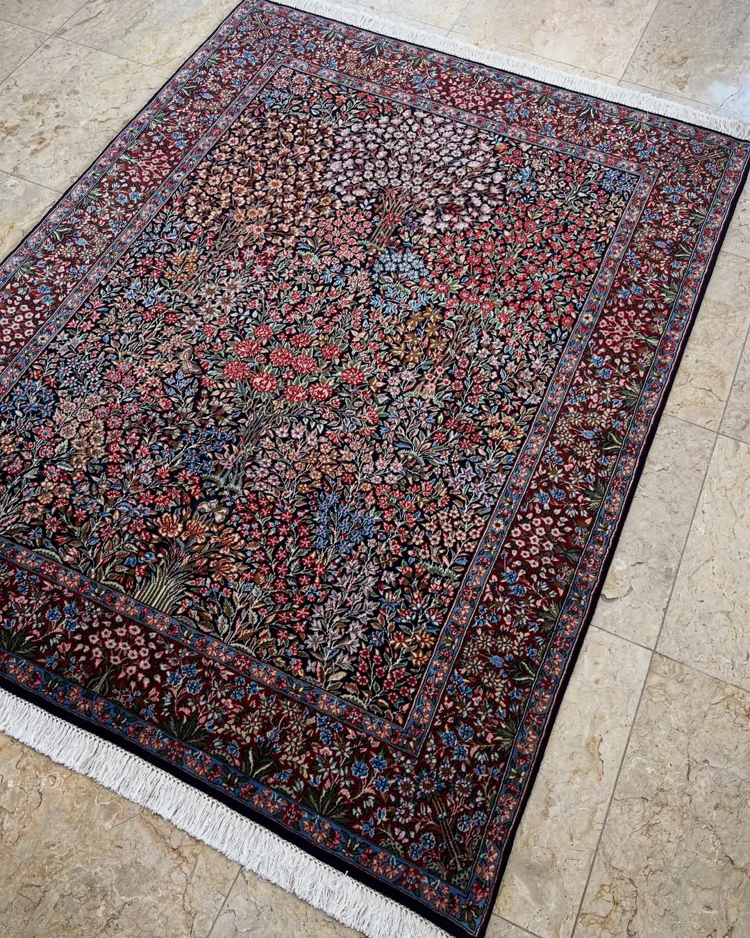 قالیچه چهار متری درختی حسن‌خانی کرمان