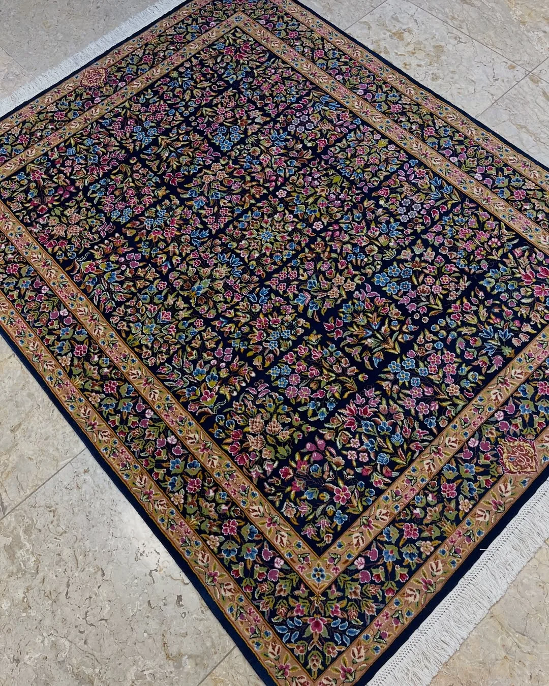 قالیچه سه متری بهارستان کرمان