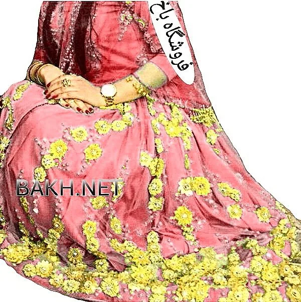 پیراهن محلی زنانه مدل ۱۲۶، رنگ صورتی، زرد و سفید، جنس مخمل، طرح گلدوزی، بلند، آستین‌بلند، گشاد