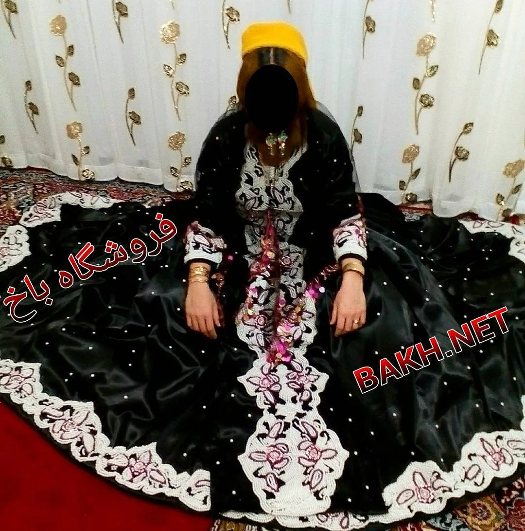 ست لباس محلی مرواریددوزی مدل ۱۷۶، رنگ مشکی، سفید و صورتی، جنس مخمل، طرح گلدوزی، بلند، دامن پهن، آستین بلند