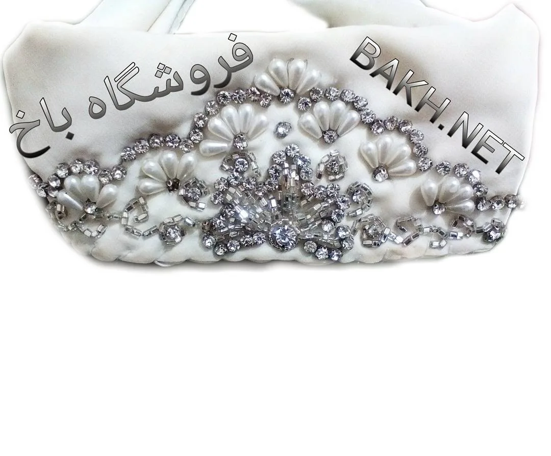 کیف دستی، رنگ سفید و نقره‌ای، جنس ساتن، طرح گلدوزی، کیف دستی مرواریدی