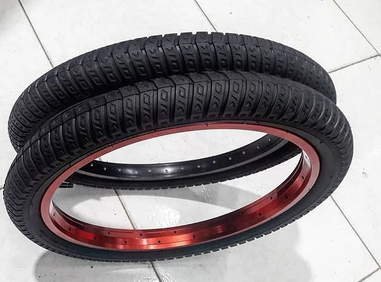 لاستیک دوچرخه BMX OK، رنگ مشکی و قرمز، جنس پلاستیک و فلز، ست تایر و طوقه BMX