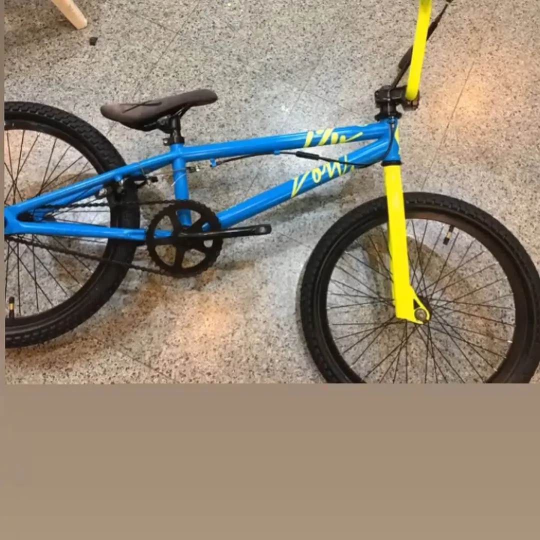 دوچرخه بی ام ایکس ریس اسکات، رنگ آبی، زرد و مشکی، جنس فلز، مدل BMX