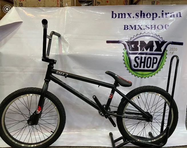 دوچرخه BMX مدل bmx2 سایز ۲۰، رنگ مشکی و سفید، جنس فلز و لاستیک