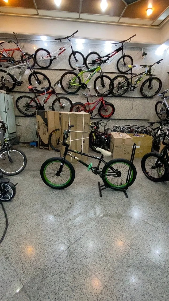 دوچرخه BMX مدل اینسپشن در حد آکبند