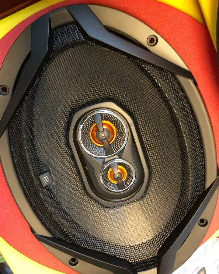 باند خودرو GX-963 JBL، رنگ مشکی و نارنجی، جنس پلاستیک و فلز، بیضی، بلند خودرو