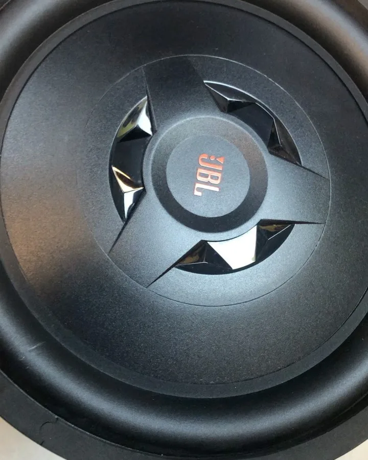 ساب تخت ۱۲۰۰ Club JBL، رنگ مشکی، جنس پلاستیک و فلز، گرد