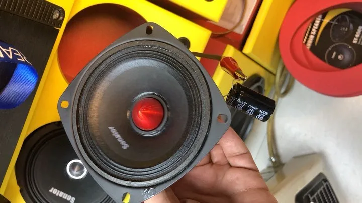 میدرنج پرایدی سناتور ST-4200، رنگ مشکی و قرمز، جنس فلز و پلاستیک، بیضی