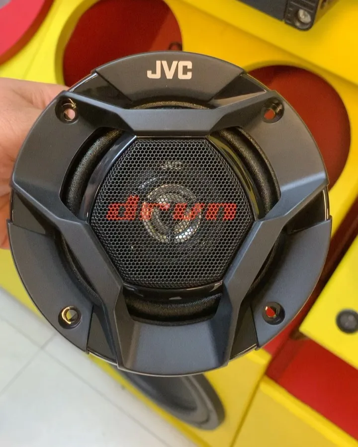 باند گرد خودرو CS-DR420 ۴ اینچ JVC، رنگ مشکی و قرمز، با توری