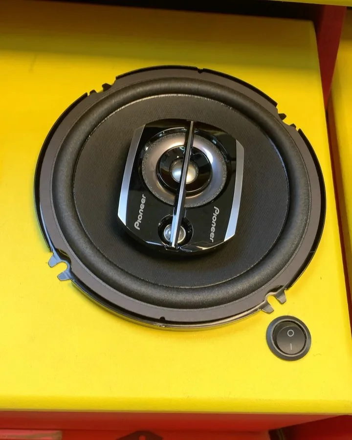 بلندگوی خودرو TS-1675 V2 ۶ اینچ پایونیر، رنگ مشکی، بیضی