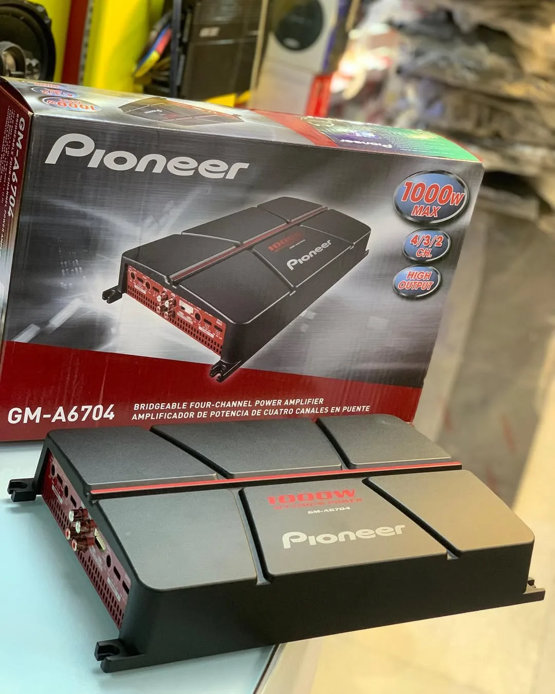 آمپلی‌فایر خودرو GM-A6704 پایونیر، رنگ مشکی و قرمز، جنس فلز، مستطیلی