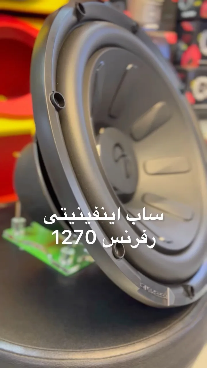 ساب ووفر ۱۲ اینچ اینفینیتی، رنگ مشکی، جنس پلاستیک، گرد