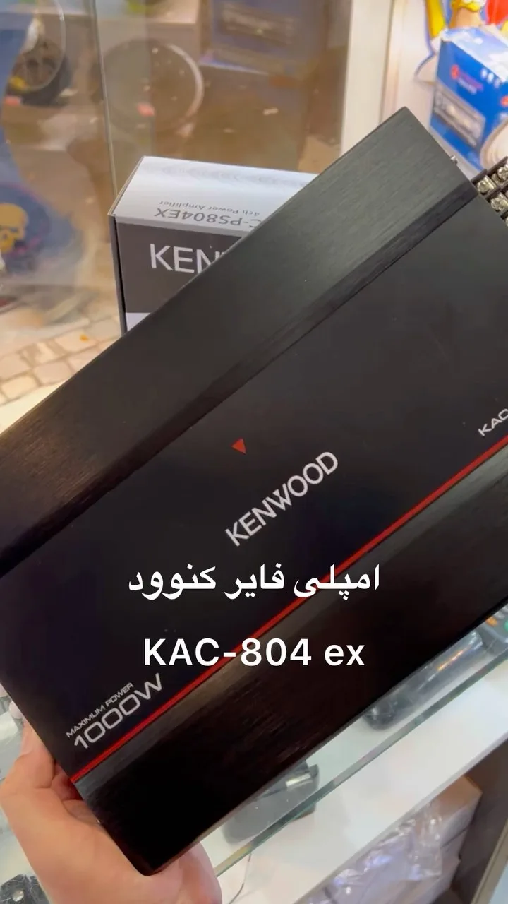 آمپلی فایر ۴ کانال کنوود، رنگ مشکی، جنس فلز، مستطیلی