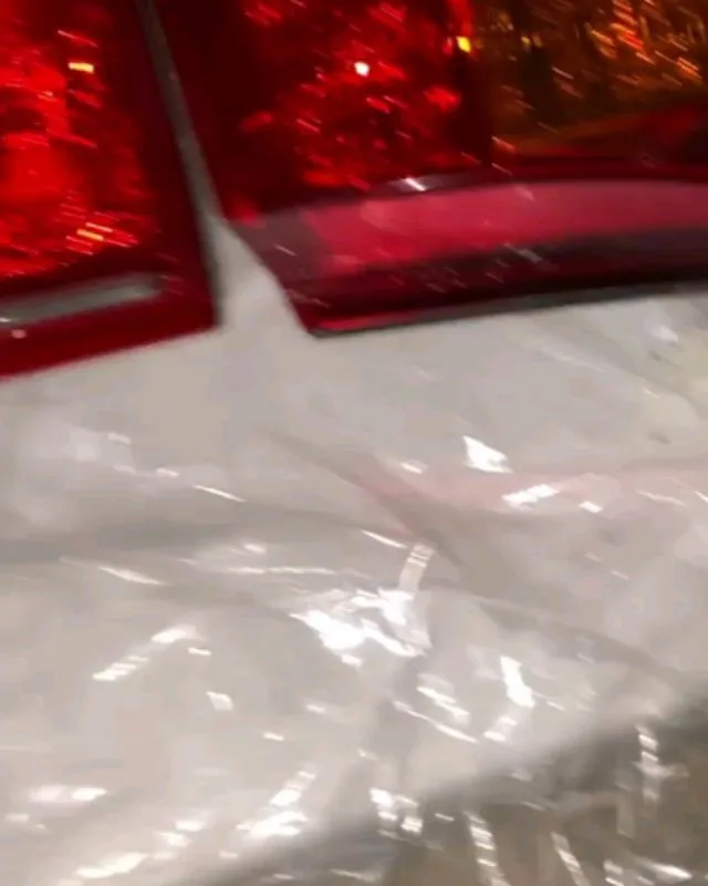 چراغ خطر عقب لکسوس IS300 استوک