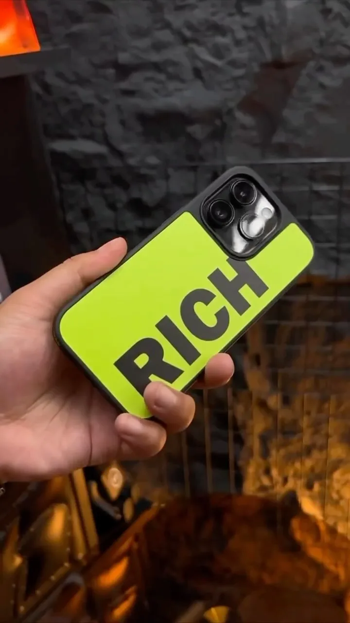 قاب گوشی طرح Rich، رنگ سبز فسفری و مشکی، جنس سیلیکون، ساده، مات