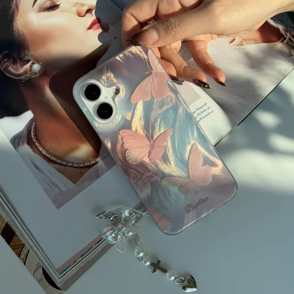 قاب پروانه‌ای در مه — عکس ۶