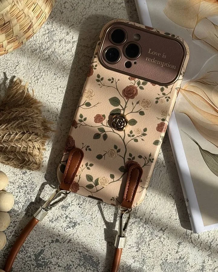 قاب گوشی گل‌دار — عکس ۳