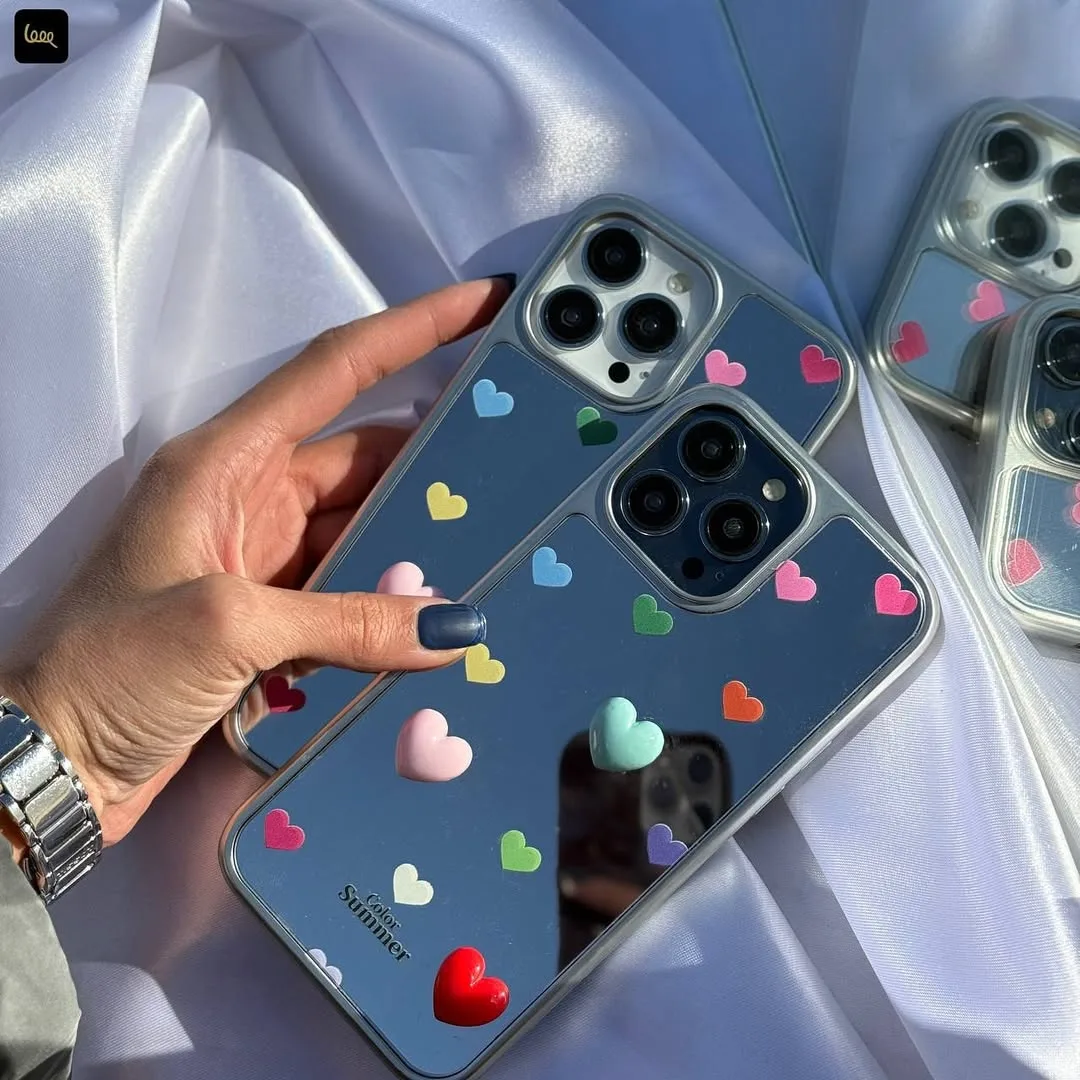 قاب آینه‌ای قلب رنگی، رنگ نقره‌ای و رنگارنگ، جنس پلاستیک، آینه‌ای با قلب‌های برجسته