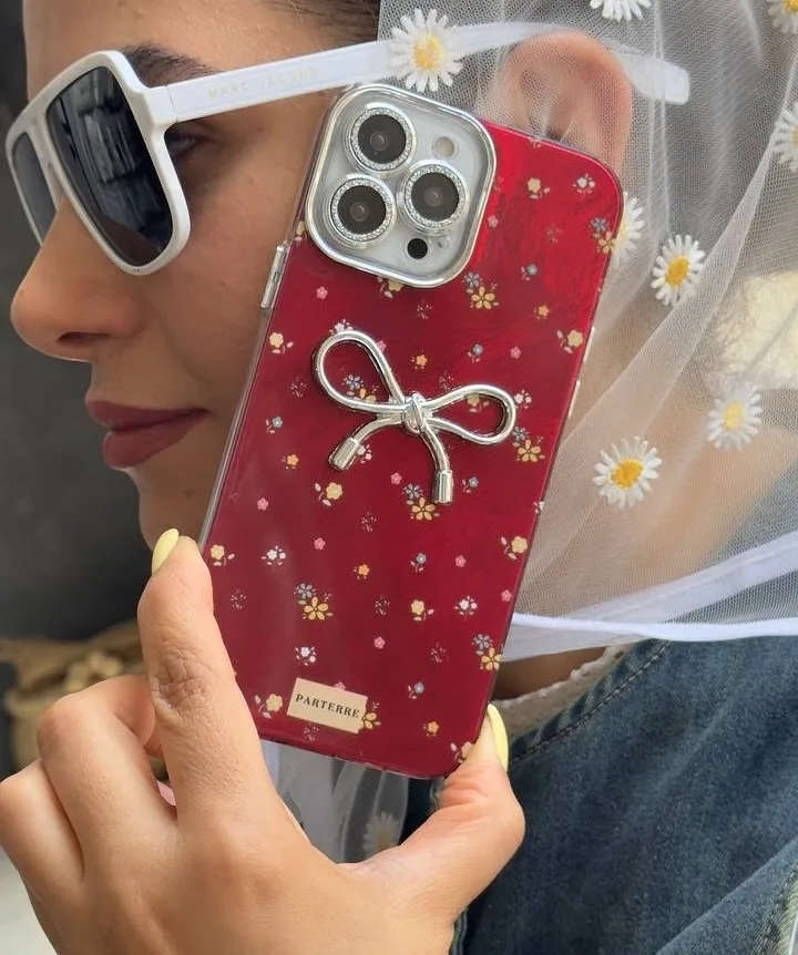 قاب پاپیون چری با گل رز — عکس ۲