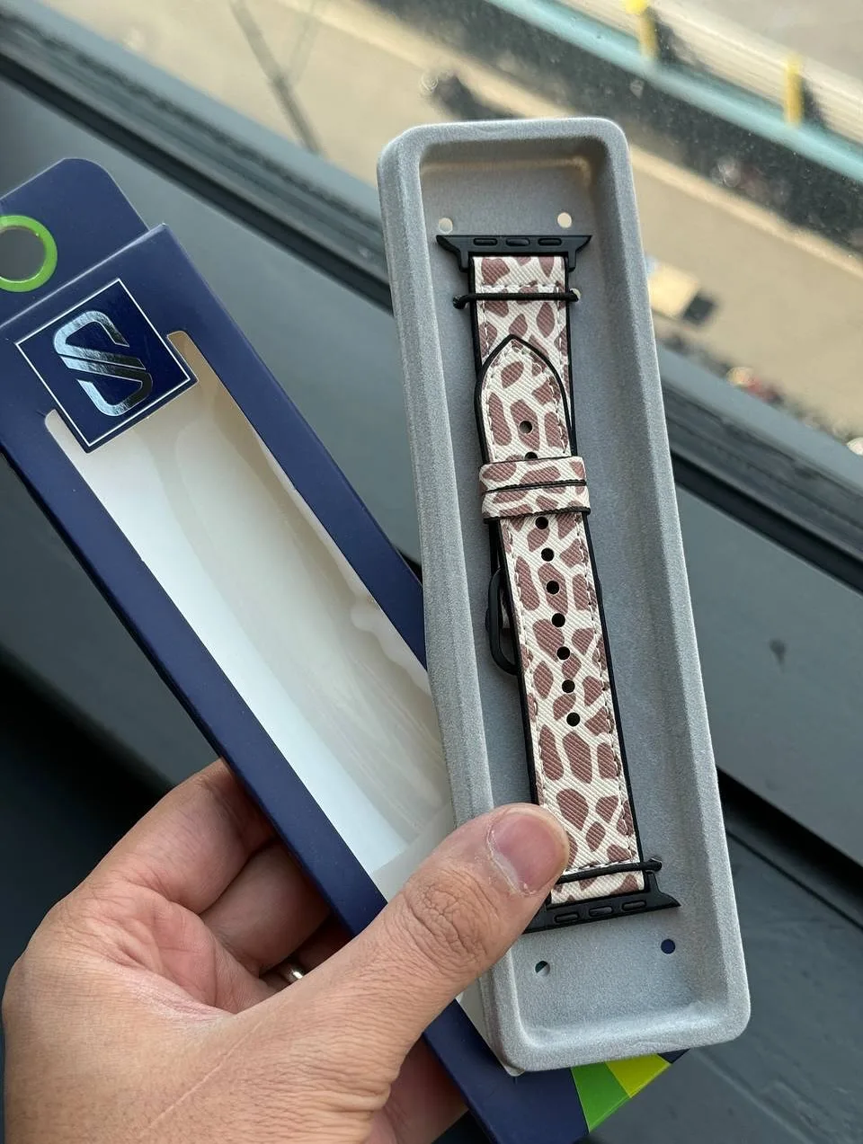 بند چرمی پلنگی اپل واچ — عکس ۷