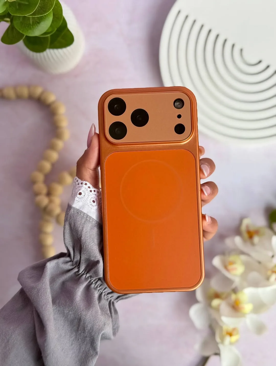 قاب شیشه‌ای AG مگ‌سیف — عکس ۱۳