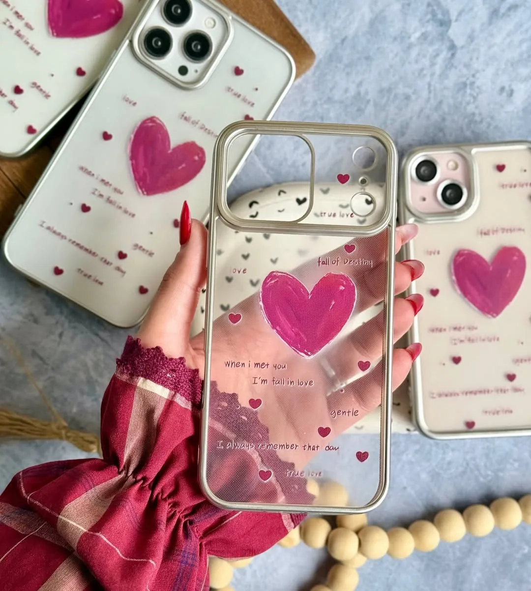 قاب شفاف True Love — عکس ۲