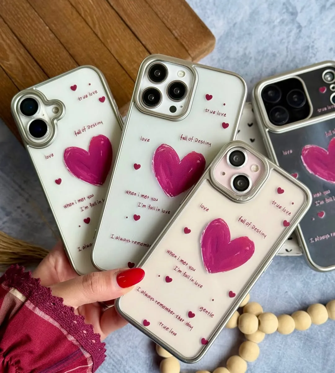 قاب شفاف True Love — عکس ۱۰