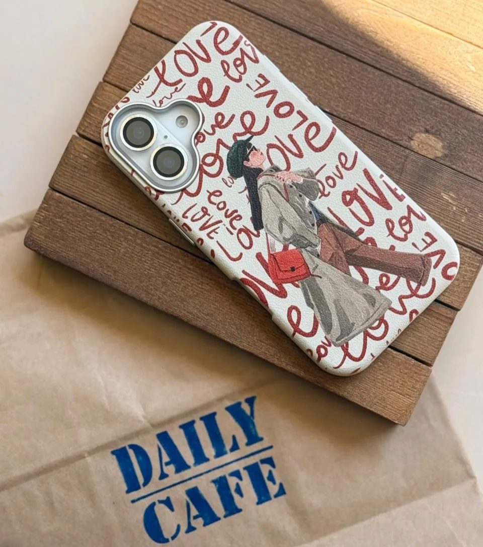 قاب سفارشی چرمی پاییزی — عکس ۷