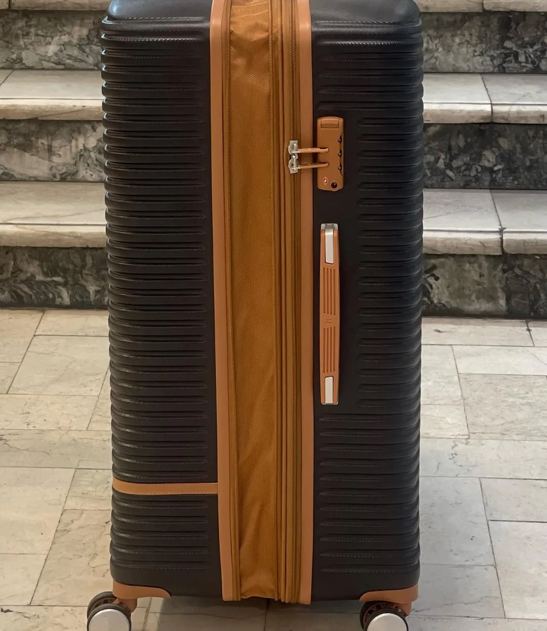 ست چمدان — عکس ۵