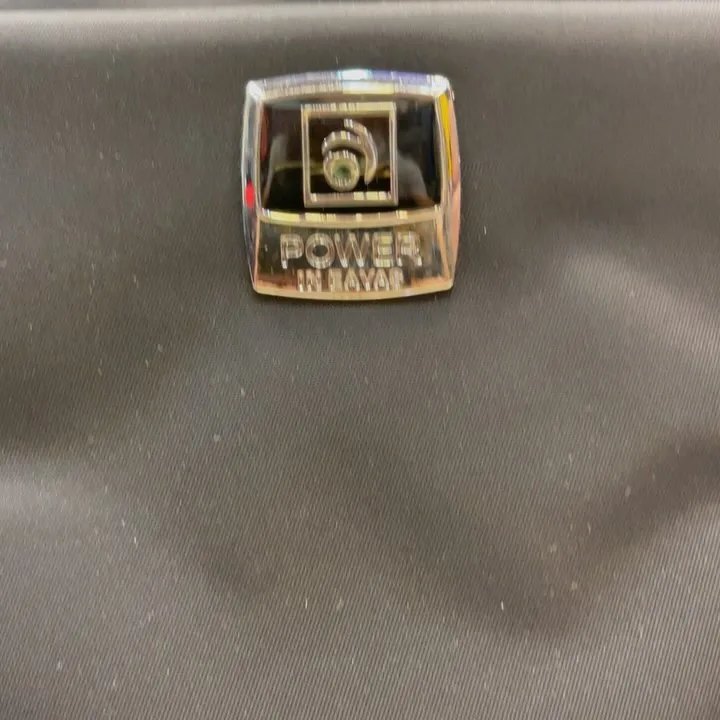 کوله‌پشتی هشت‌چرخ Power