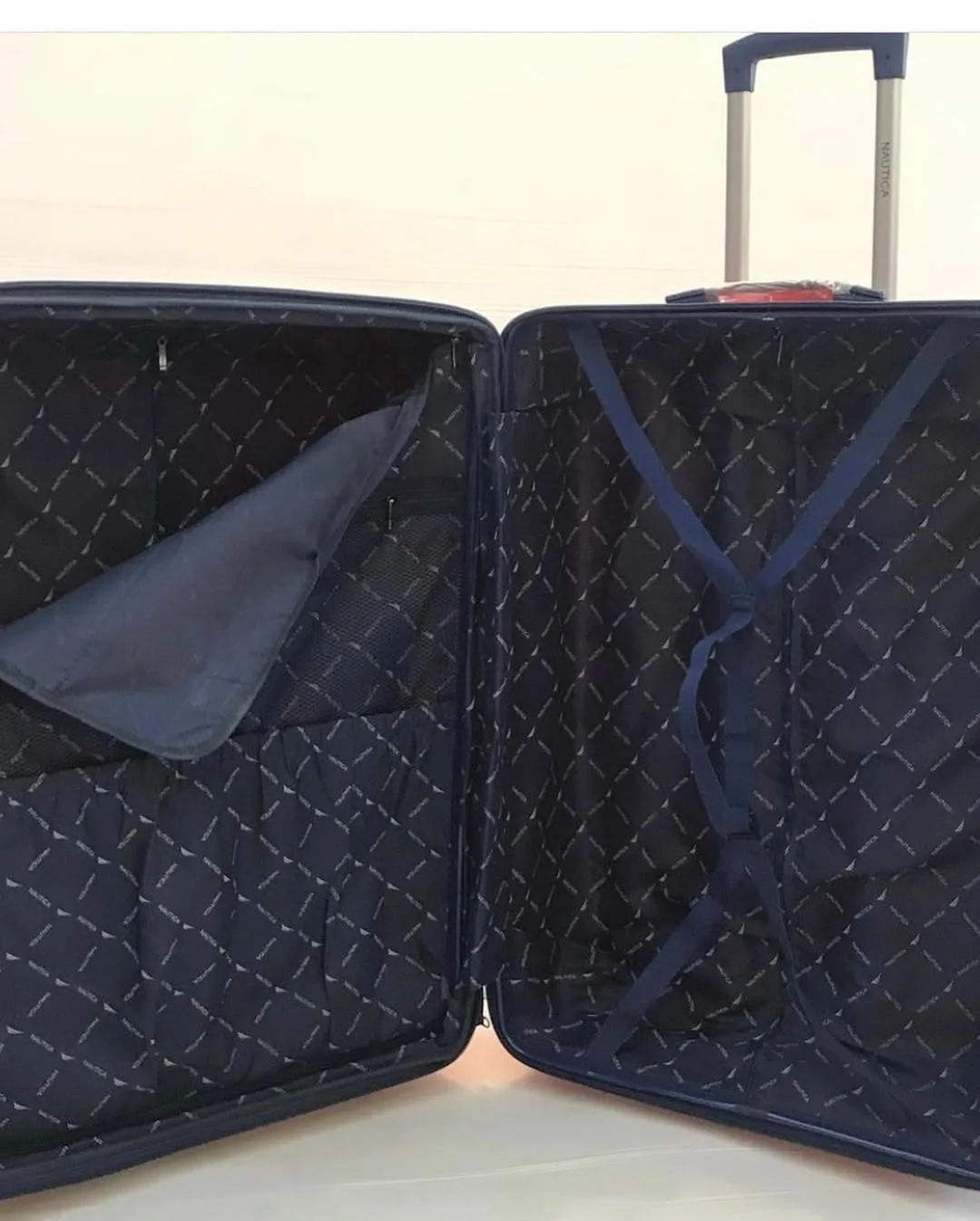 چمدان با زیپ افزایش حجم — عکس ۷