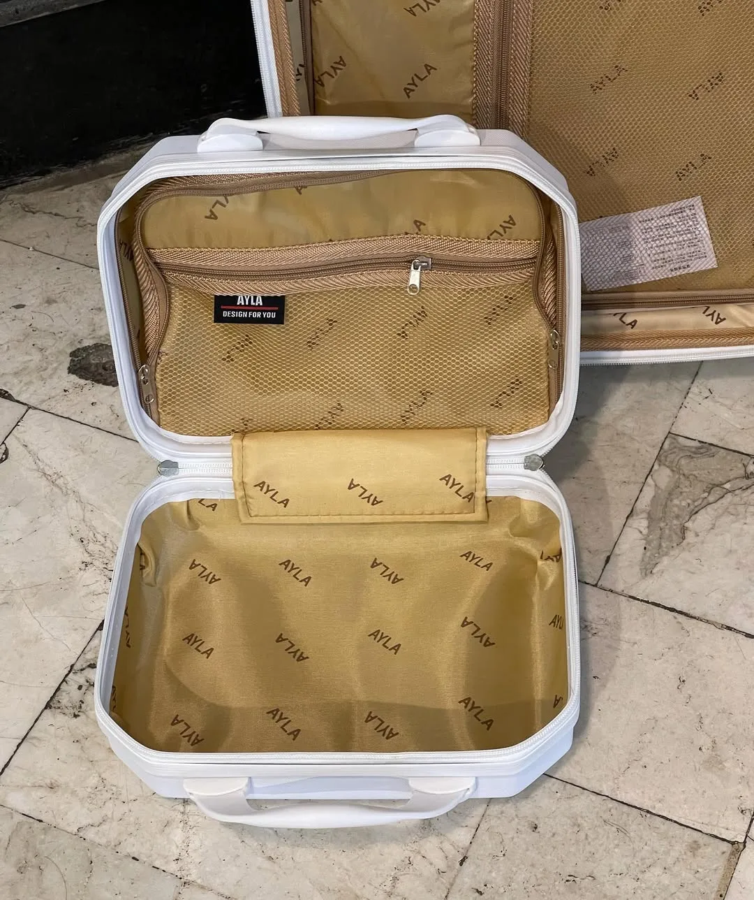 چمدان سبک قفل رمزدار — عکس ۱۰