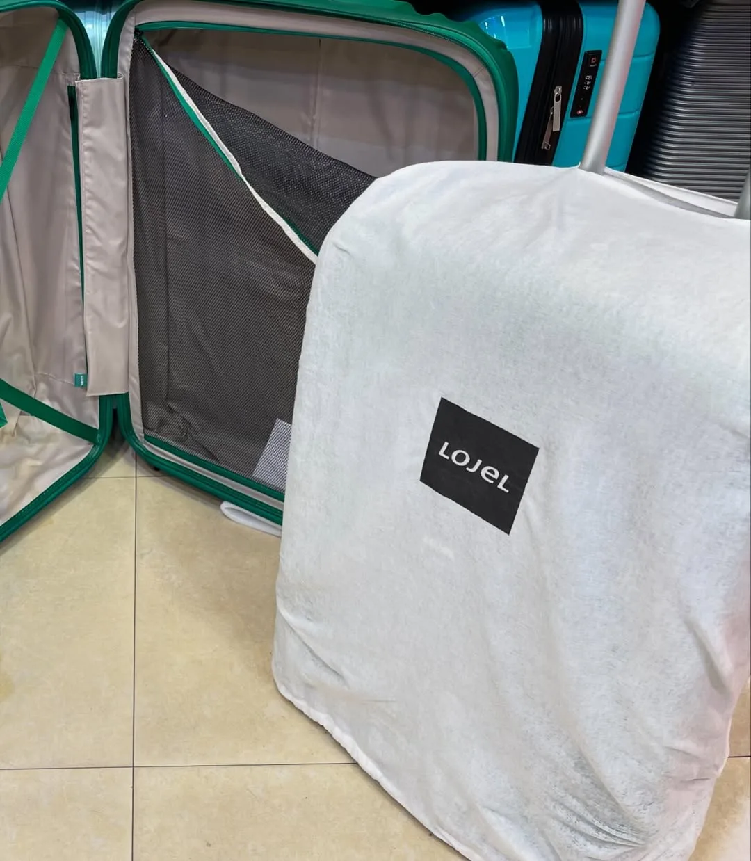 چمدان متوسط و کوچک — عکس ۱۰