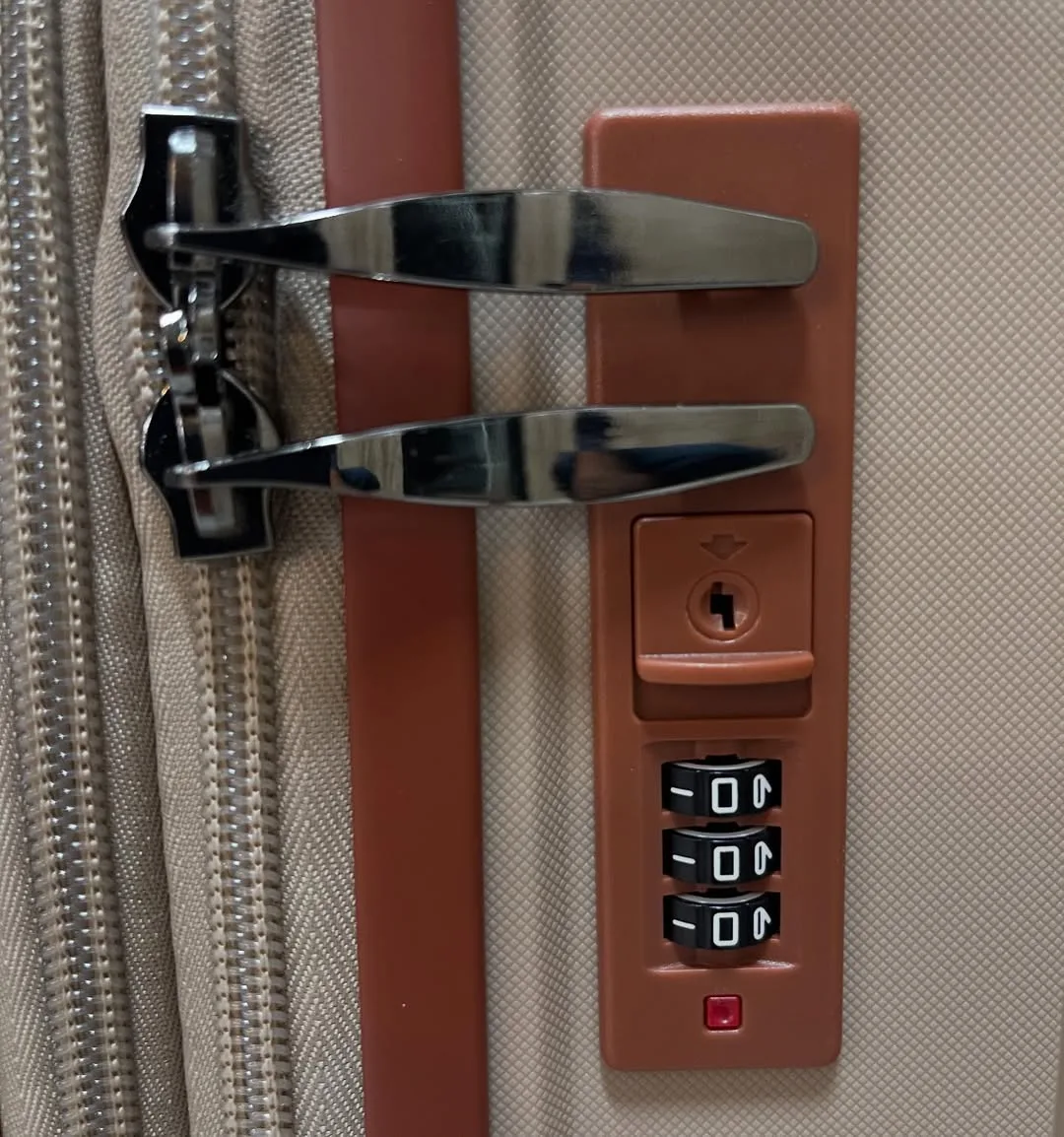 چمدان — عکس ۹