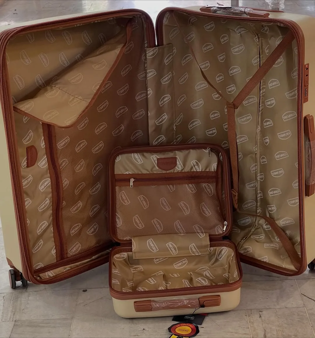 چمدان — عکس ۸