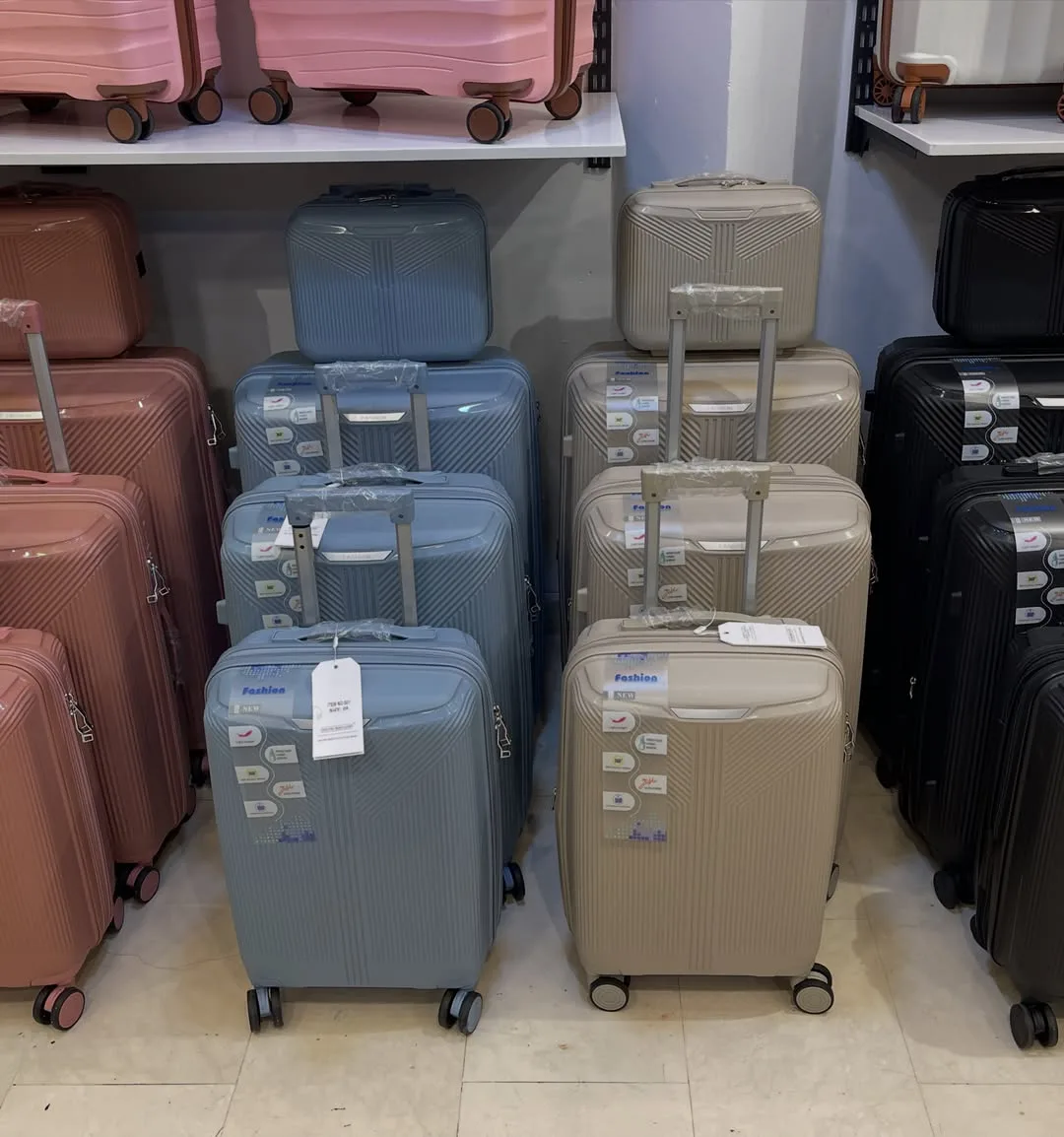 چمدان و کیف — عکس ۳